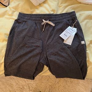 NWT Womens Vuori Performance Jogger
